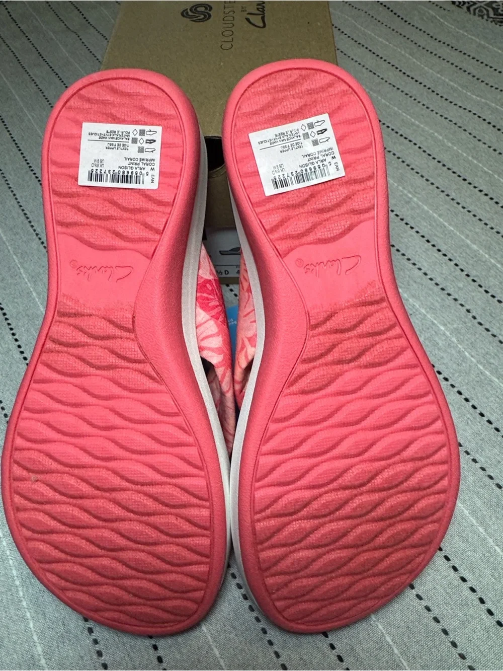 Clarks Women's Arla Glison Coral Print Floral Knotted Thong Sandals NWOT - Picture 5 of 10